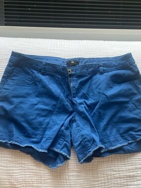 H&M Blue Frayed Hem Women's Denim Shorts